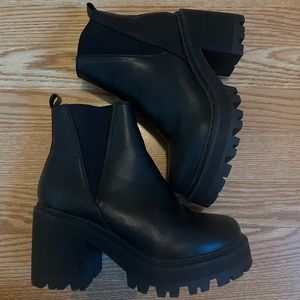 Black chunky nasty gal boot